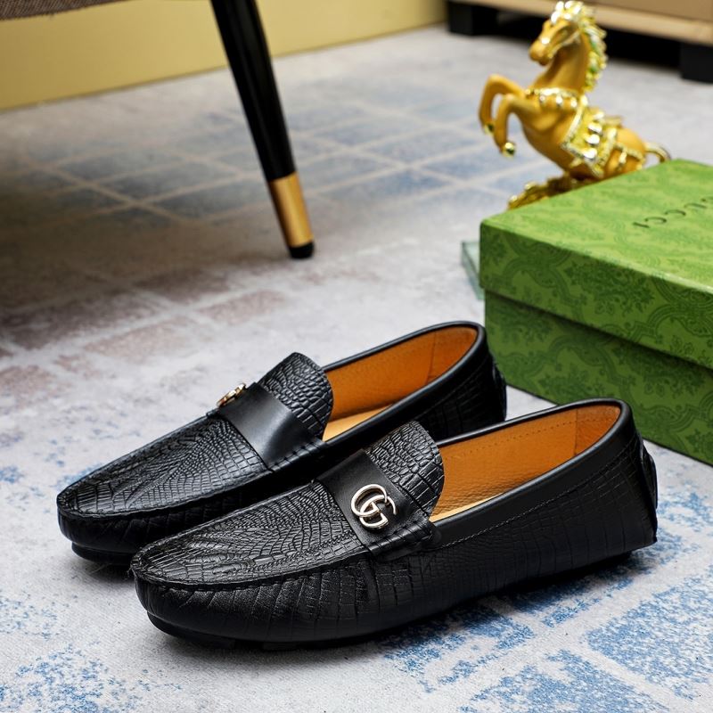 G*u*i leather shoes